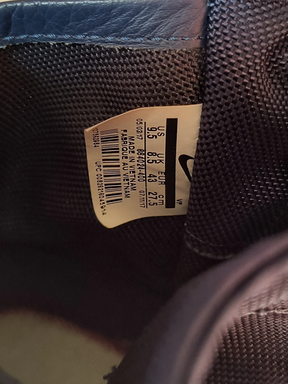 Nike Men's Black High-Top Sneakers with Gum Sole